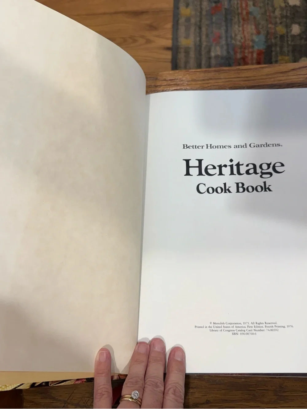 Better Homes and Gardens Heritage Cook Book — Cream and Blue Illustrated Cover